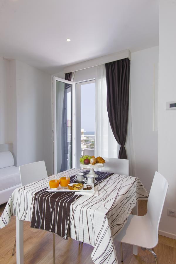 Hotel Houston Suites Rimini Eksteriør billede